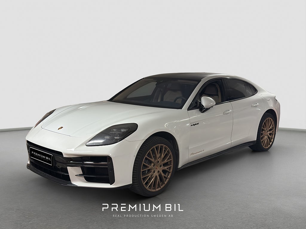 Porsche Panamera 4 E-Hybrid  / SPORT DESIGN / PANORAMA / SE SPEC