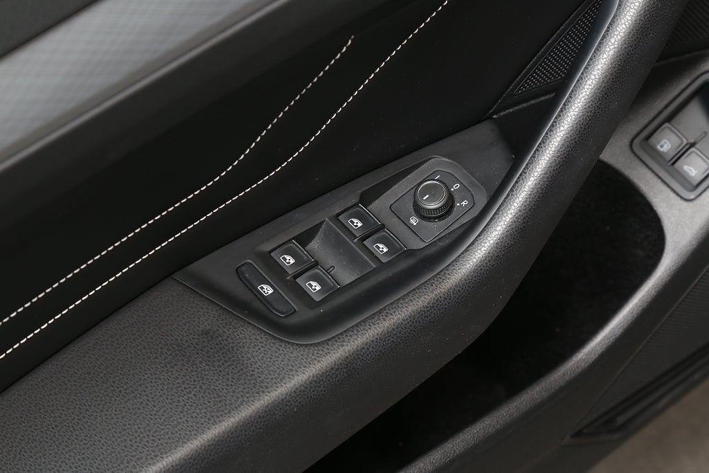 Volkswagen Passat GTE 218hk DSG Sportscombi Navi Kamera Drag 2020