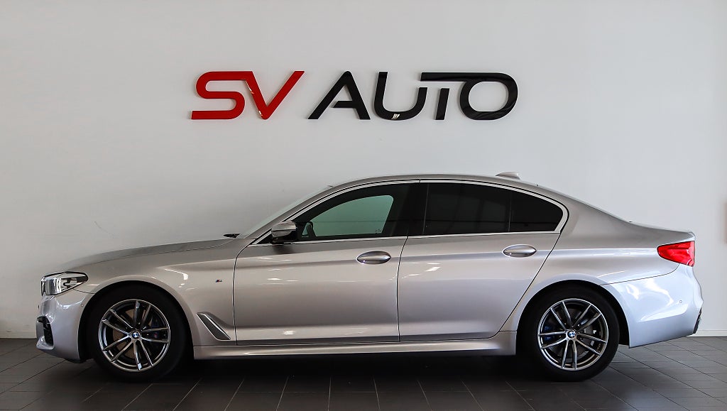 BMW 530i Sedan M-Sport Fullservad Navi Kamera 252hk