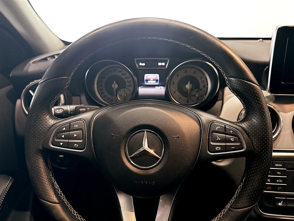 Bild på Mercedes-Benz GLA 200 Urban line 156hk BLUETOOTH FARTHÅLLARE