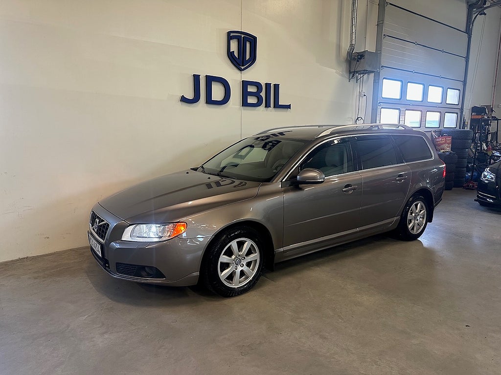 Volvo V70 D3 Geartronic PDC Drag Nyservad kamrembytt Summum