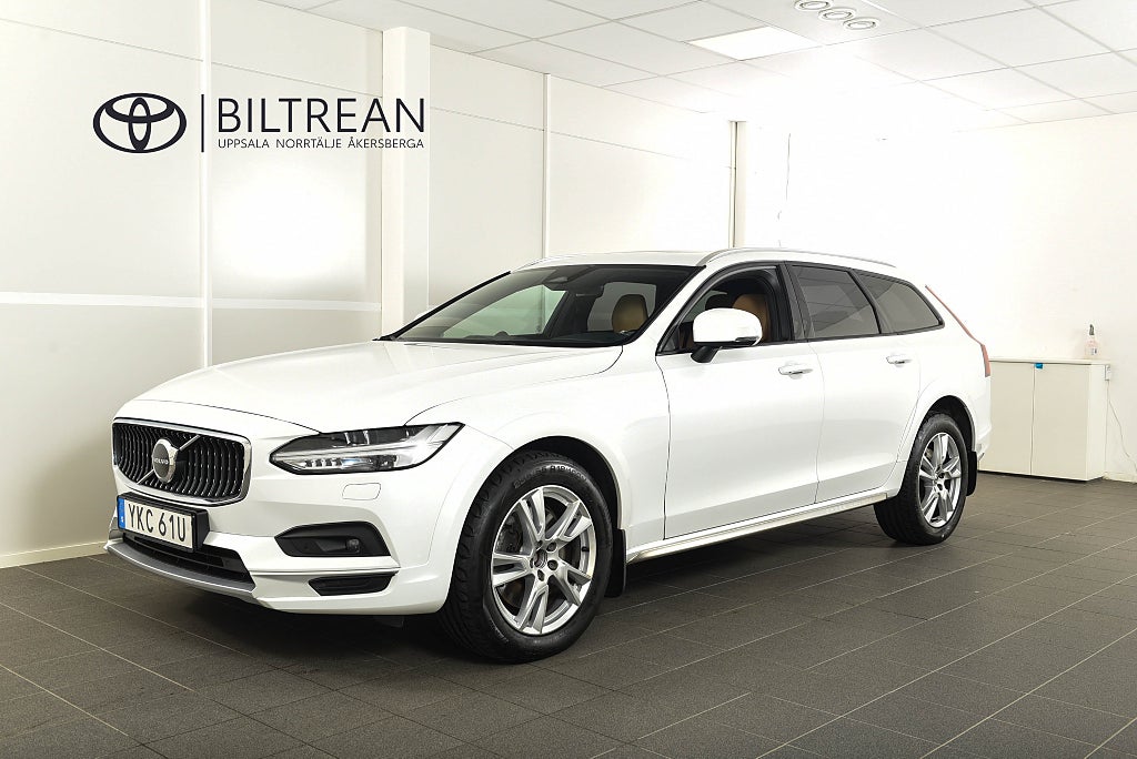 Volvo V90 Cross Country