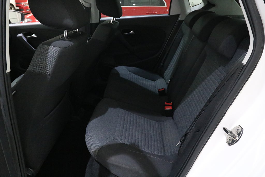 Volkswagen Polo 2010 - miniatyr 12