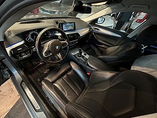 BMW 520 d xDrive Sedan HuD/HIFI/Drag/Rattvärme/S&V-hjul