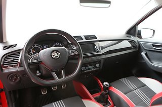 Halvkombi Skoda Fabia 20 av 22