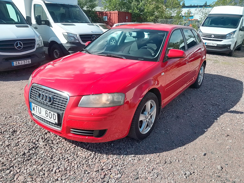Audi A3 Sportback 1.6 FSI 16v Nybes u.a