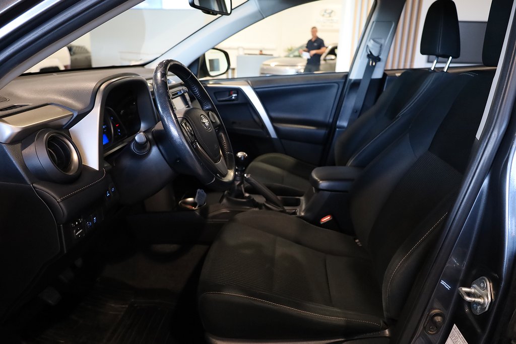 Toyota RAV4 2,0 D-4D EDITION 50 AWD Extraljus Motorv Drag 2014