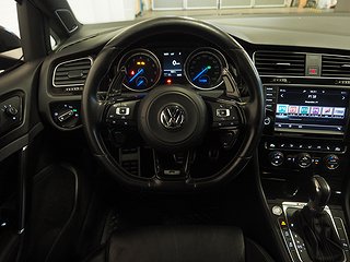 Halvkombi Volkswagen Golf 12 av 24