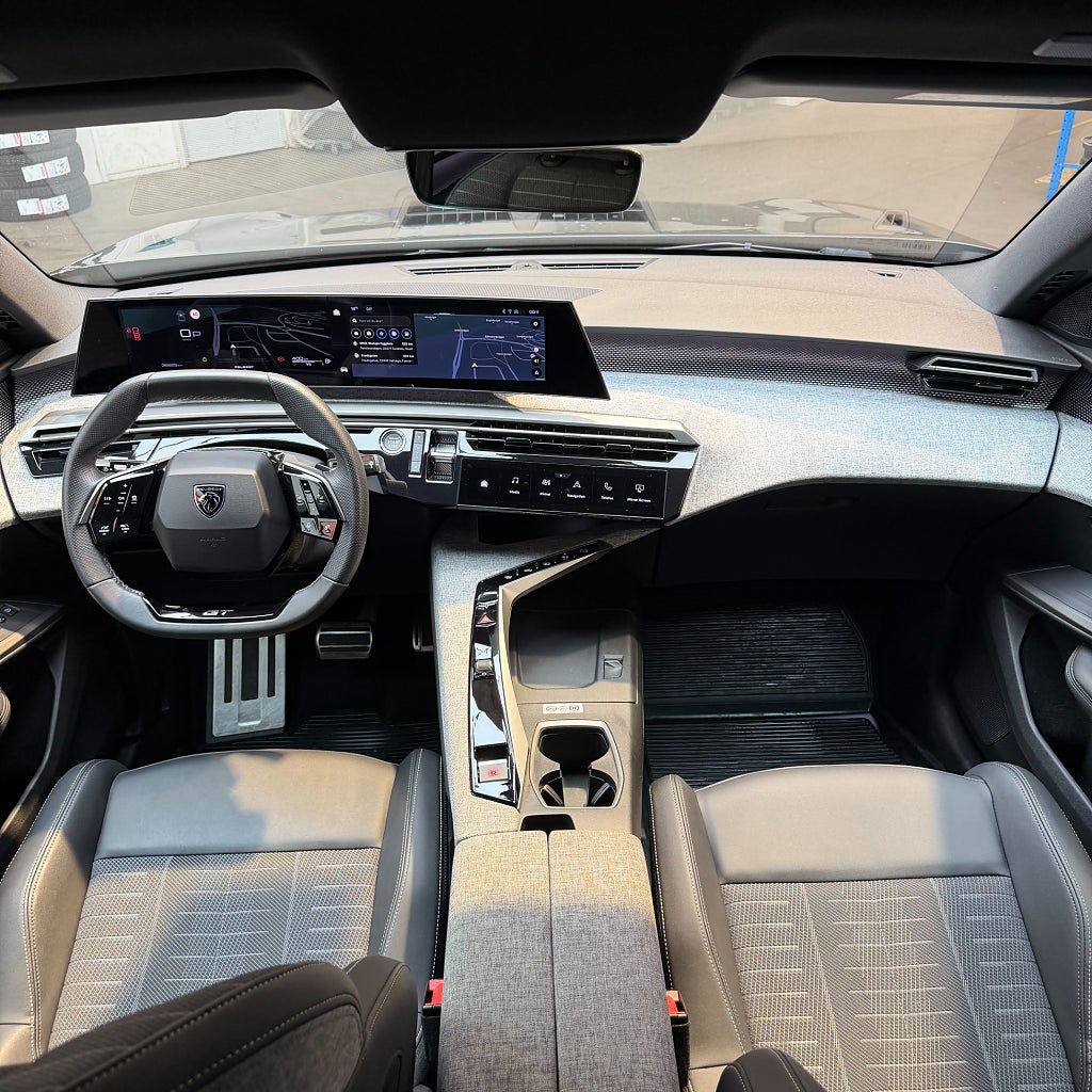 Peugeot 5008 Hybrid 145 1.2 PureTech e-DSC GT 7-Sits Carplay Kamera