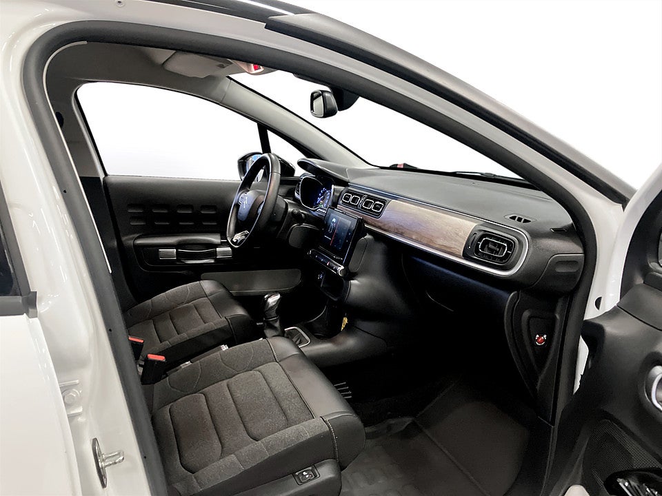 Bild på Citroen C3 Shine 1.2 PT 83hk BACKSENSORER FARTHÅLLARE