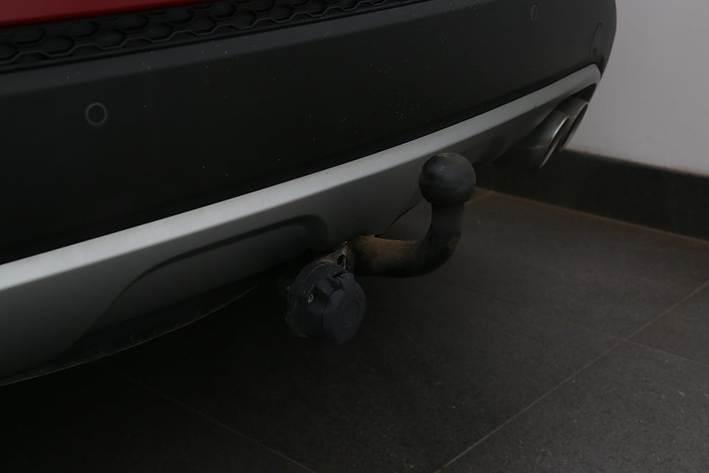 Hyundai Santa Fe 2,2 CRDi 197hk Premium AWD Aut Navi Skinn Motorv Drag 2015
