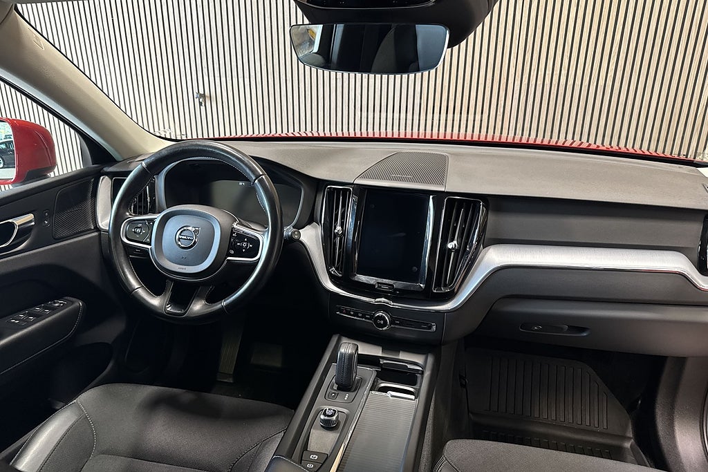 Volvo XC60 B4 AWD Geartronic Momentum