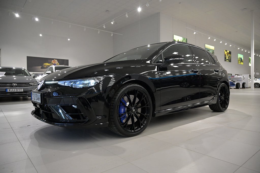 Volkswagen Golf R 333 hk *Black Edition**