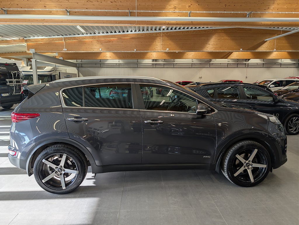 Kia Sportage 2.0 CRDi AWD Advance SoV thumbnail