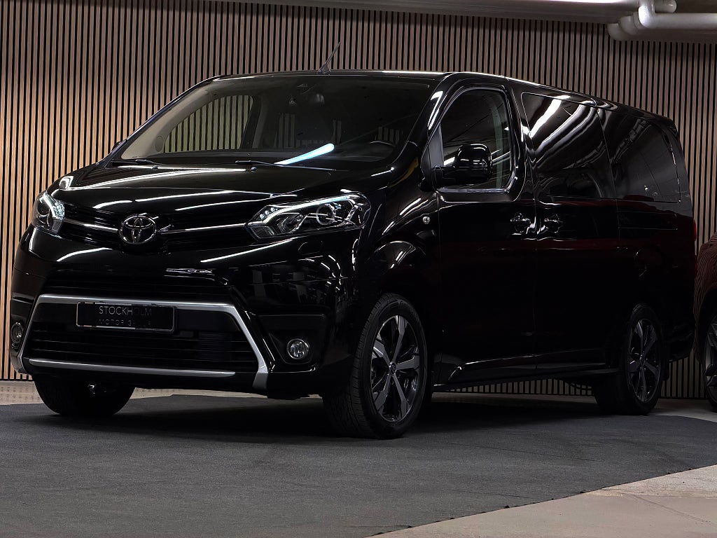 Toyota Proace Verso 2.0 D-4D/ EXECUTIVE PREMIUM/8-SITS/LÄDER/*FULL UTR*/GPS