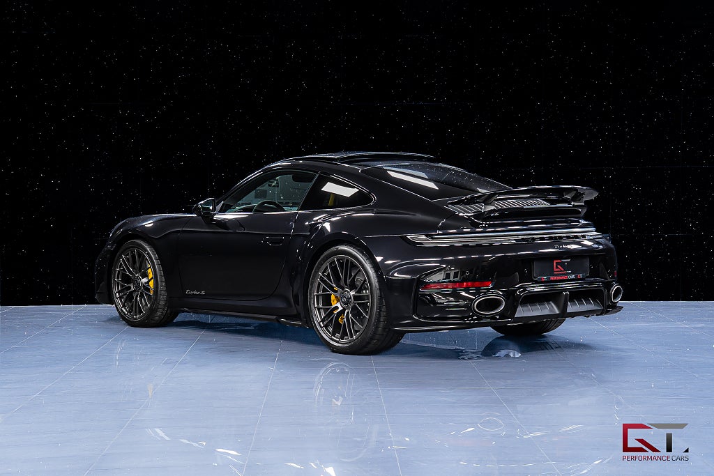 Porsche 911 992.2 Turbo S MOMS Burmester Lift Interiörpaket Glastak