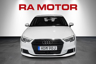 Halvkombi Audi A3 2 av 21