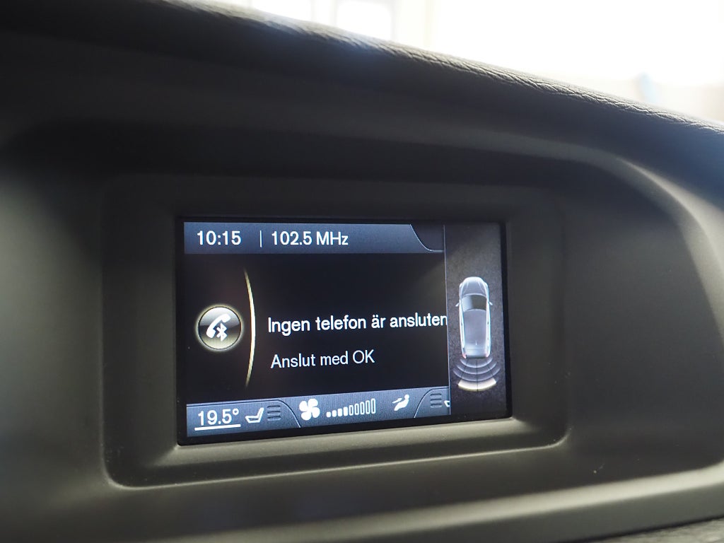 Volvo V40 D2 Business 120hk Drag P-Sen VOC D-Värm 2018