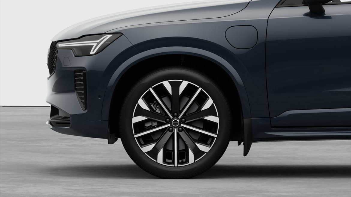 Volvo XC90 T8 B&W DRAGKROK LAGERBIL 2026, photo 2/10