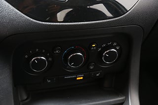 Halvkombi Ford Ka 17 av 21