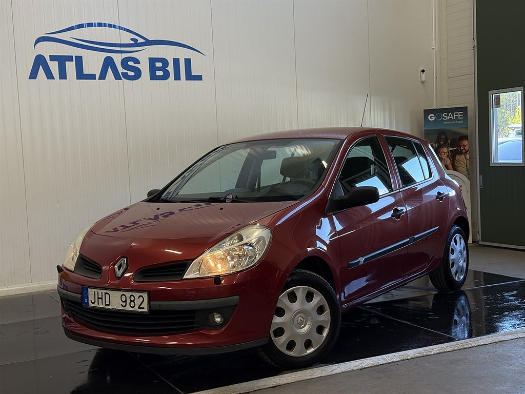 Renault Clio 5-dörrars Halvkombi 1.4 |Kamrembytt|Drag |98hk|