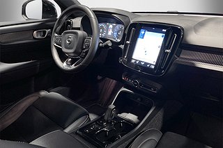 SUV Volvo XC40 10 av 25