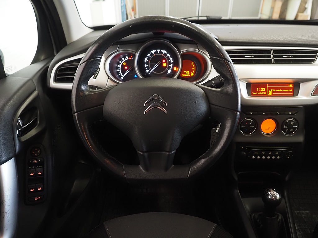 Citroën C3 1.2 VTi 82hk Motorvärmare P-Sensorer Kamrem bytt 2013