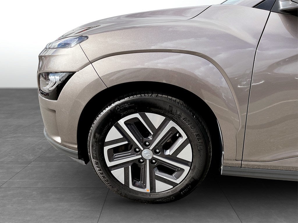 Bild på Hyundai Kona Essential 39.2kWh 136hk Aut - B-KAMERA, CARPLAY