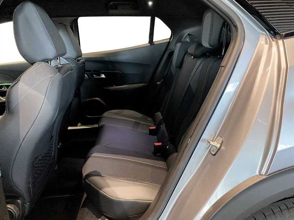 Bild på Peugeot 2008 GT 1.2 PT 130hk Aut B-KAMERA CARPLAY