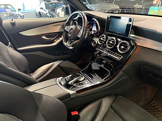 SUV Mercedes-Benz GLC 9 av 22