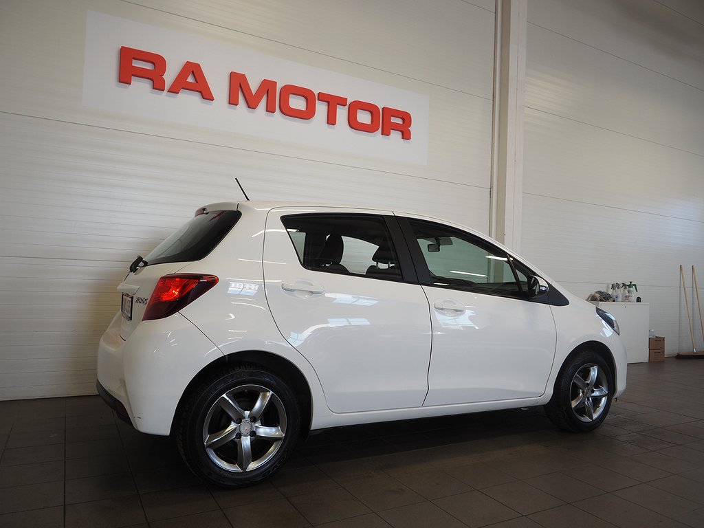 Toyota Yaris 1.33 Dual VVT-i Active | Backkamera | 2015