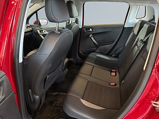 Peugeot 2008 1.2 PureTech 110 EAT Allure Euro 6 – bild 13