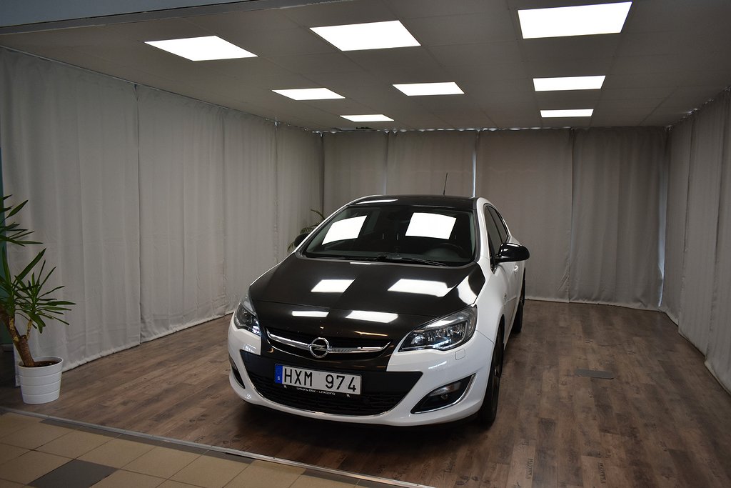 Opel Astra 1.4 Turbo Auto 140hk Black Roof Edition *6003mil*