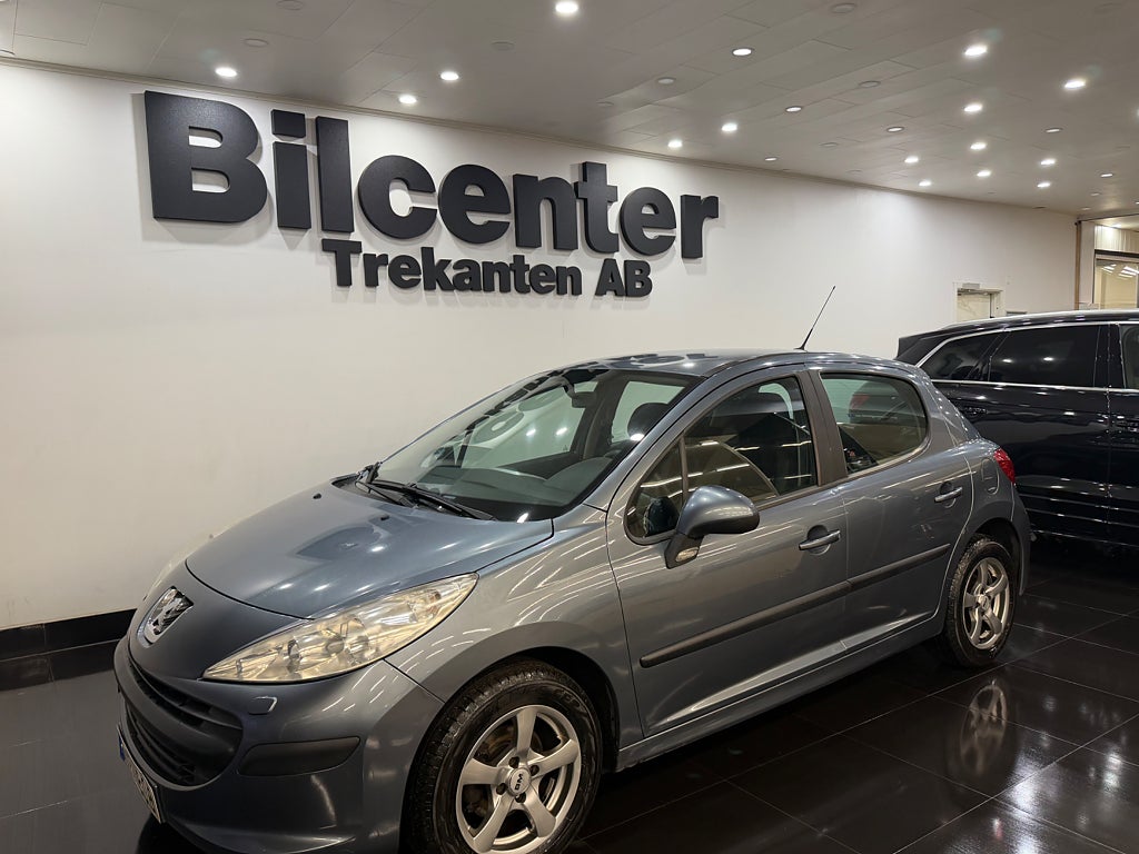 Peugeot 207 5-dörrar 1.4 Euro 4 KamremBytt