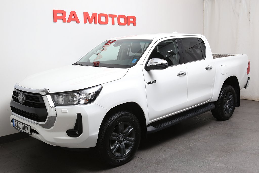 Toyota Hilux Dubbelhytt 2,8 Hero 4WD Aut D-Värmare Appstyrd 2024