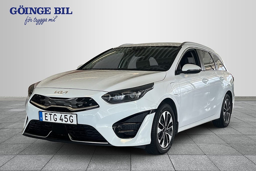 Kia Ceed Plug-in Hybrid DCT 141hk Drag/ Motorvärmare/ Nav...