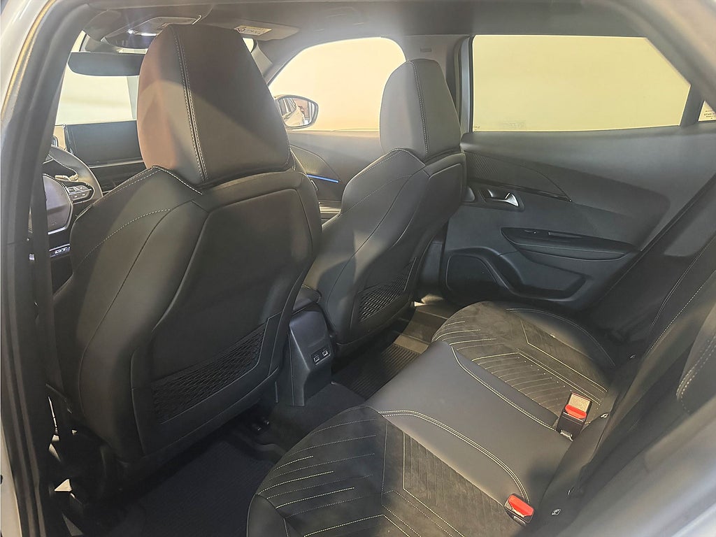 Bild på Peugeot 2008 GT 1.2 PT 130hk Aut - B-KAMERA, CARPLAY