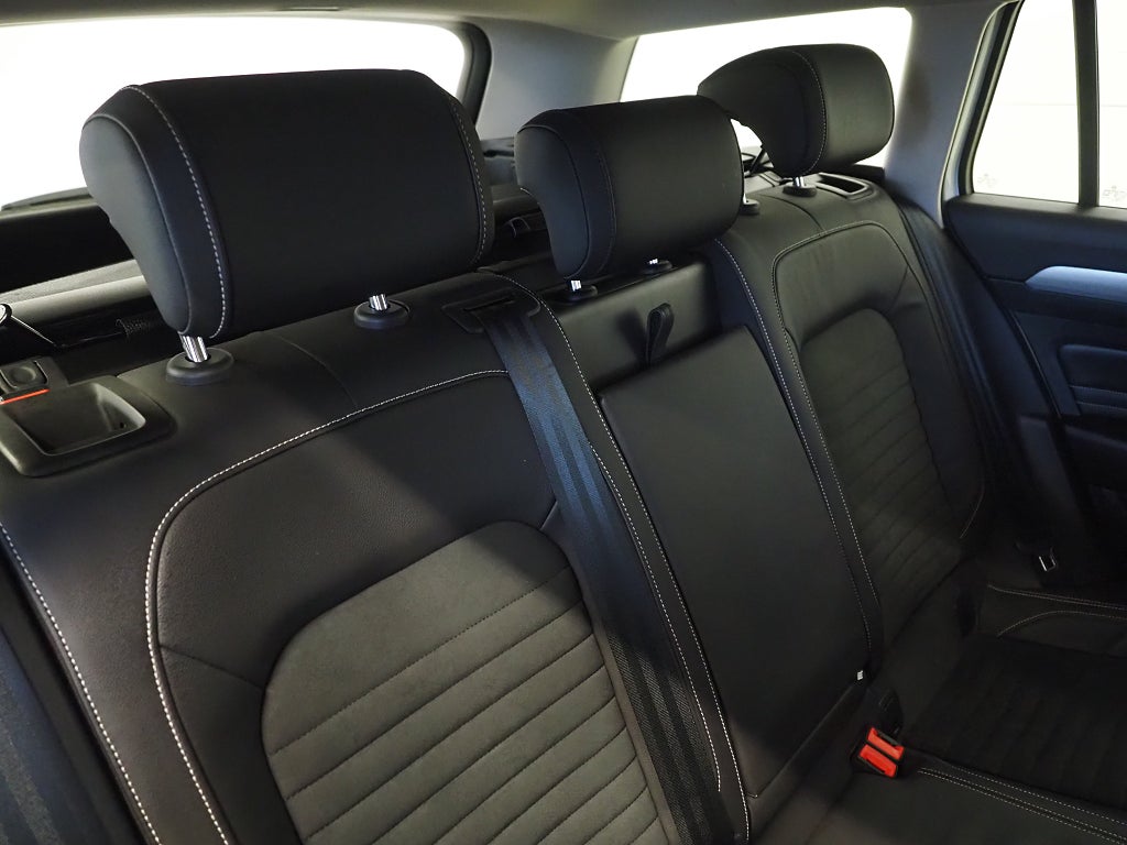 Volkswagen Passat SC GTE 1.4 TSI Plug-in Drag Cockpit Värmare Keyless GPS 2021