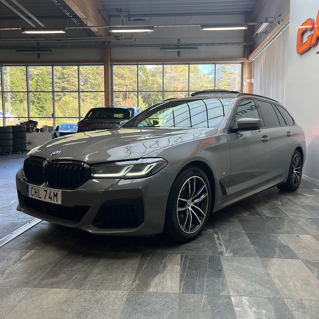 BMW 540D xDrive Touring M Sport Pano H&K 360° Carplay Drag