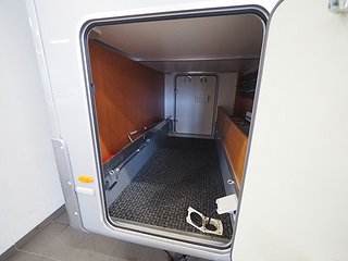 Husbil-integrerad LMC 690 Liberty 24 av 24
