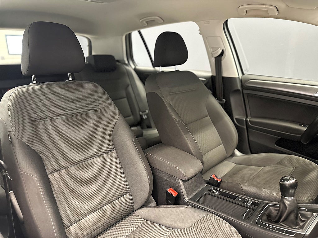 Volkswagen Golf 5-dörrar 1.6 TDI 155HK/PDC/AppleCarplay4.99%