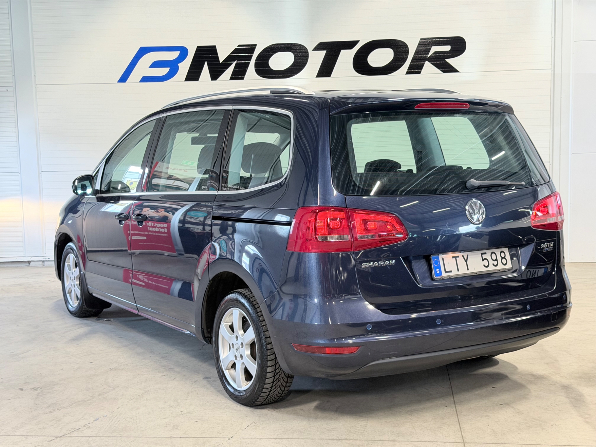 Volkswagen Sharan 2011, bild 5/36