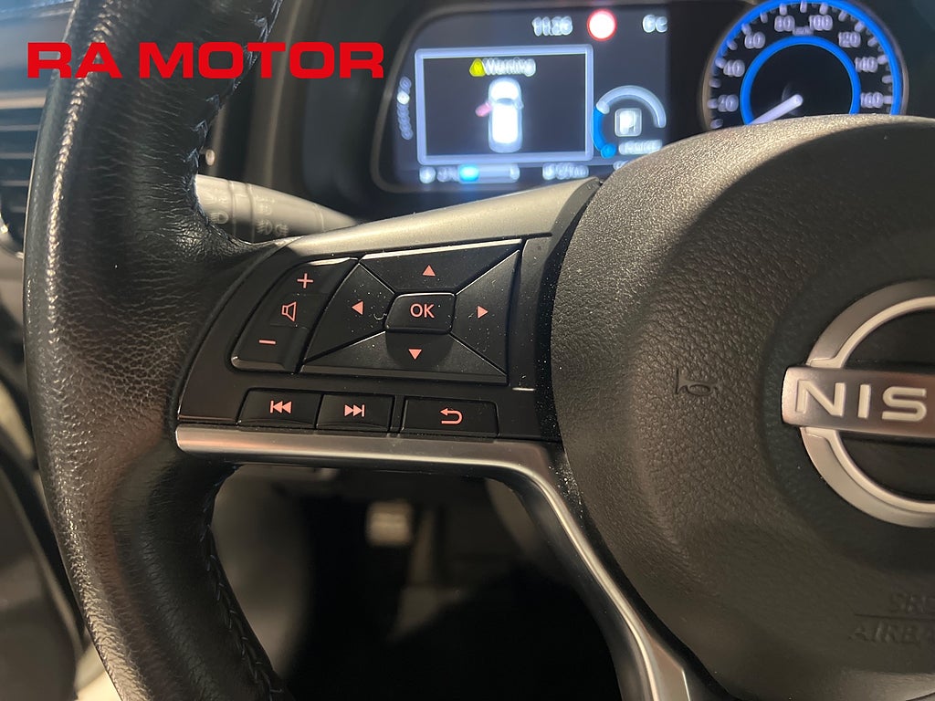 Nissan Leaf N-Connecta | 40kWh | Värmepump | 360 kamera | Navi | 2022