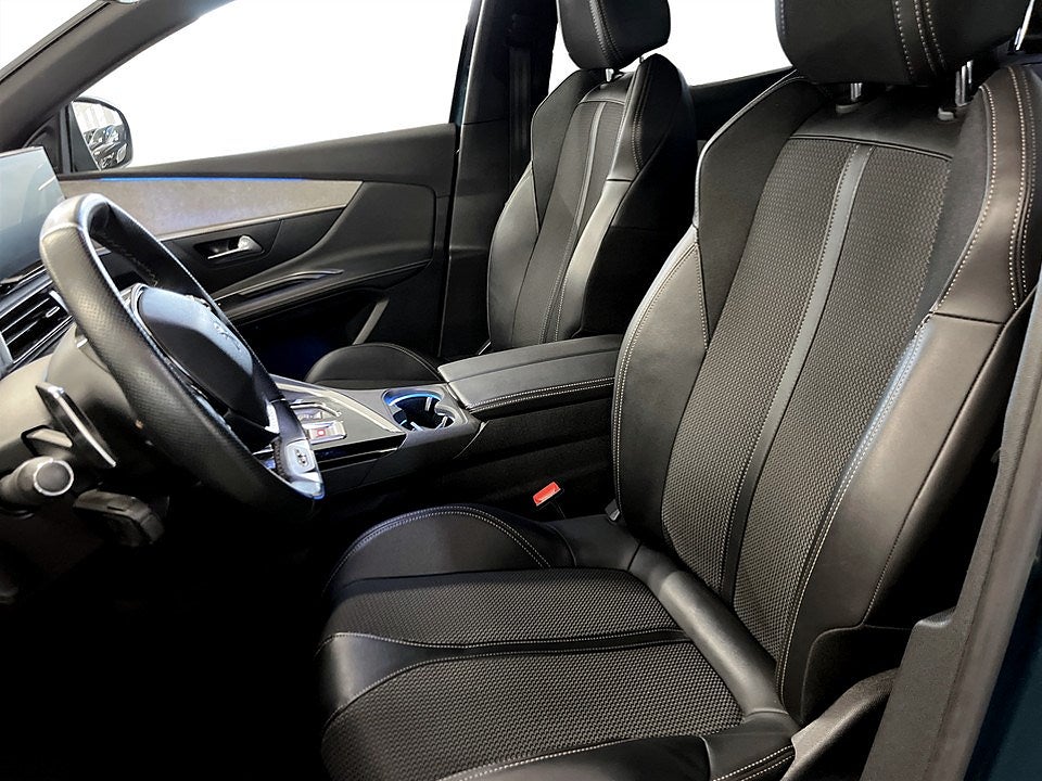 Bild på Peugeot 3008 GT 1.2 PT 130hk Aut - B-KAMERA, CARPLAY