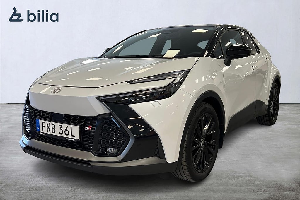 Toyota C-HR Hybrid AWD-i 2.0 GR Sport Komfortpaket Drag Approved Used