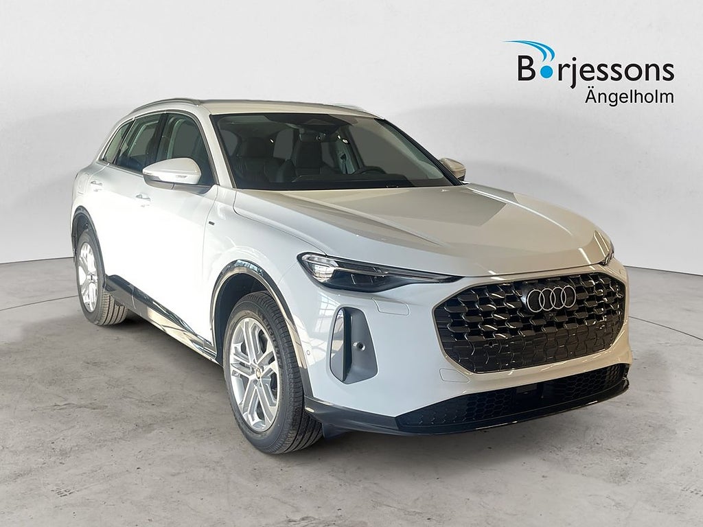 Audi Q5 SUV E-HYBRID QUATTRO 299 hk S TRONIC