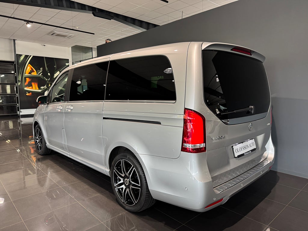 Mercedes-Benz V300 d 300 d 4Matic Lång AMG Värmare Drag Burmester Läder - bild 2