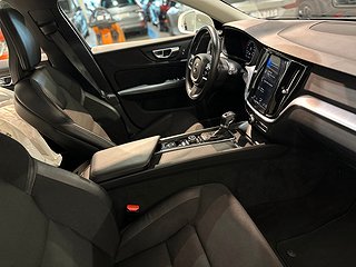 Volvo V60 D3 Momentum Dvärm Rattvärme Elbaklucka Psens SoV