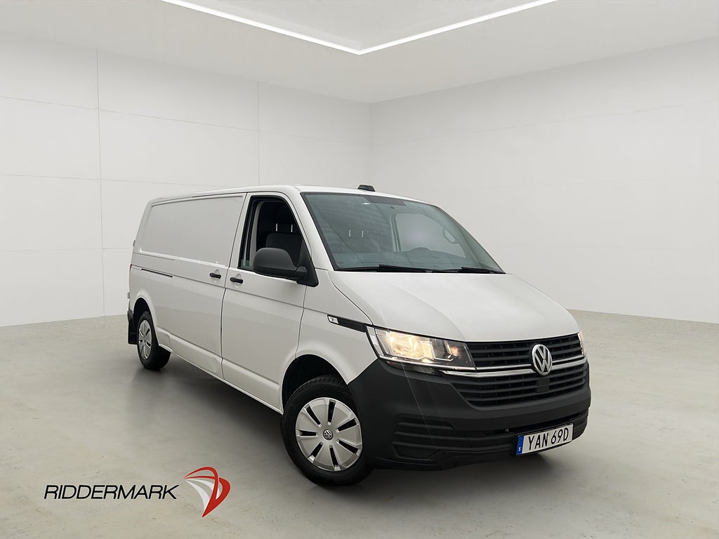 Volkswagen Transporter L2 Värmare Drag CARPLAY B-Kamera Moms