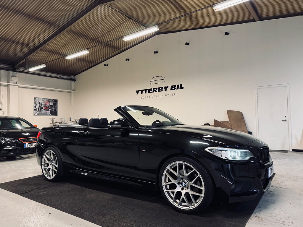 BMW 220D Convertible Steptronic M Sport H/K Drag 19 Fälg Keyless